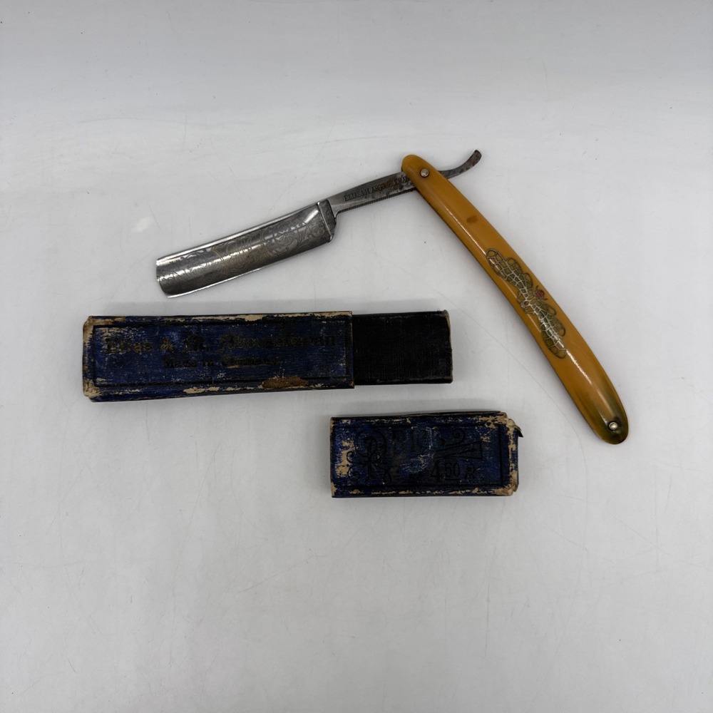 E&M Aboussleman Germany Straight Razor 425 1/2 Butterfly Yellow/Green Handle